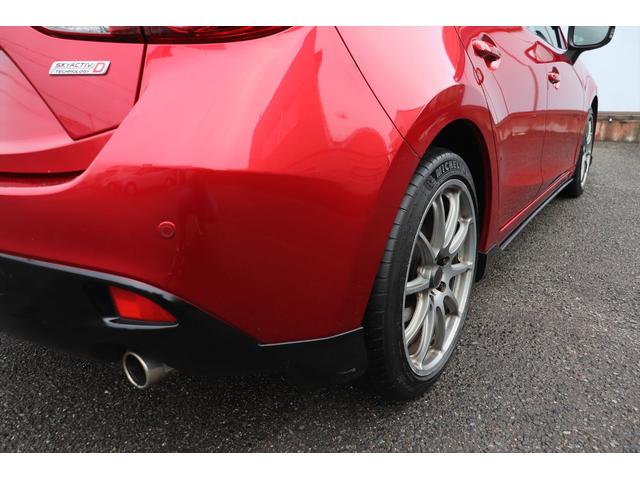 別途手数料がかかりますがこちらで名義変更もできます。車庫証明もこちらで取得する場合はプラス２万円かります。