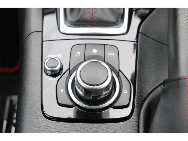 ウィンカーミラー装備ですので右左折時の他車への視認性はよいです。