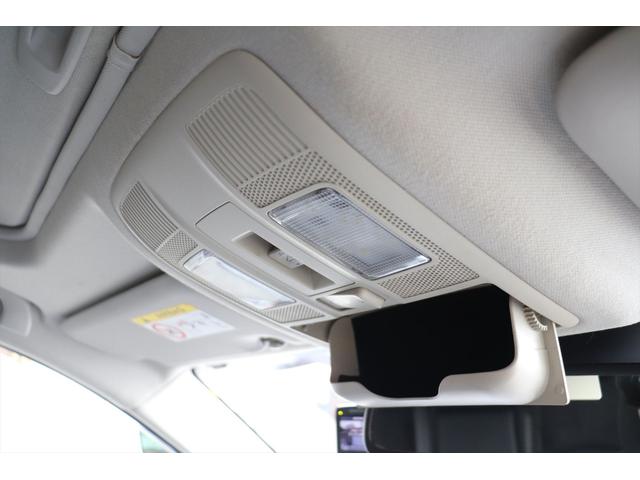 ステアリングスイッチ装備です。