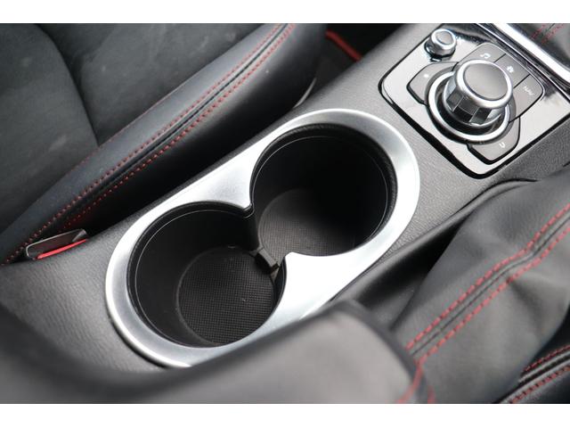 運転席席パワーシートです。