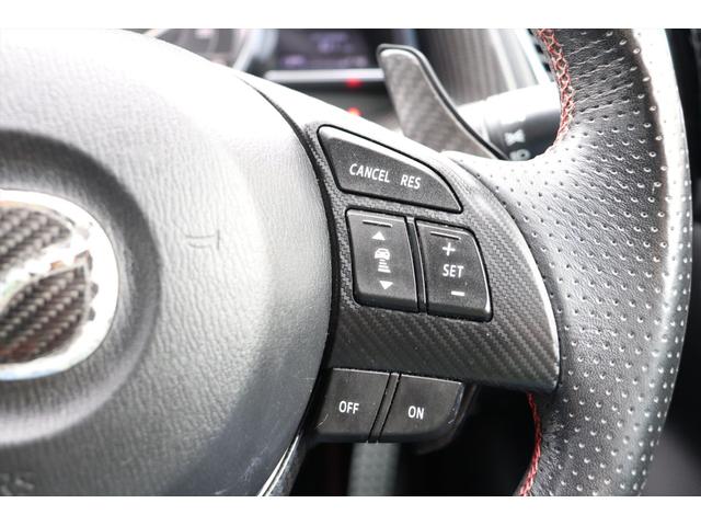 バックモニター装備で駐車も楽々です。