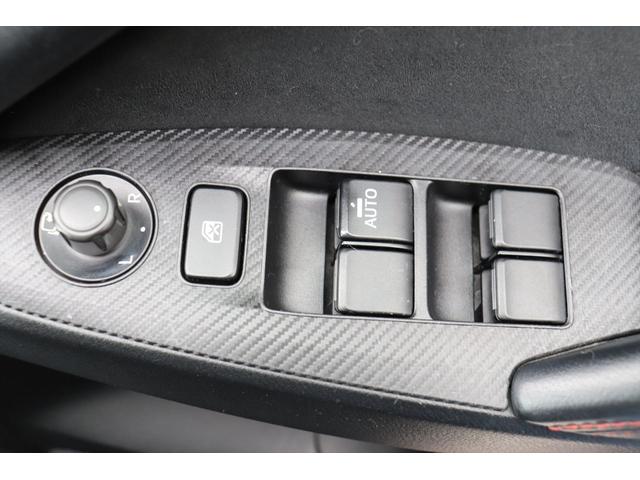 内装はクリーニング済みです。