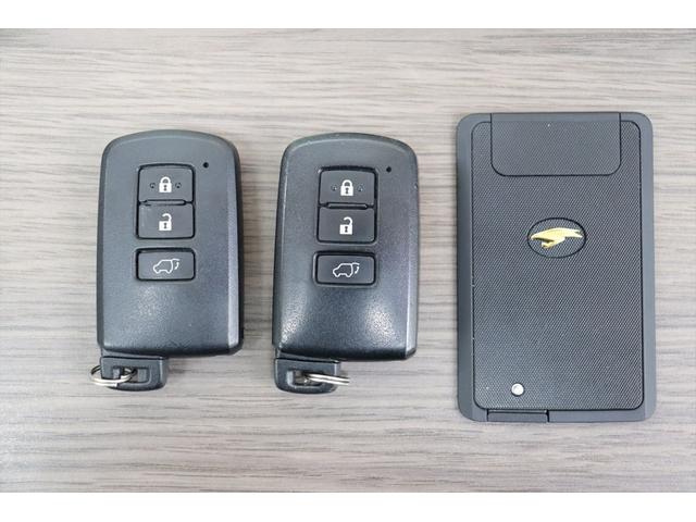 ハリアー プログレス　スタイルブルーイッシュ　修復歴無し　フロント、サイドモデリスタエアロ　クールレーシング、リアバンパー＆マフラー　ブリッツ車高調　パワーバックドア　ＪＢＬサウンド　スマートキー　プッシュスタート　アラウンドビューモニター　ナビ（80枚目）