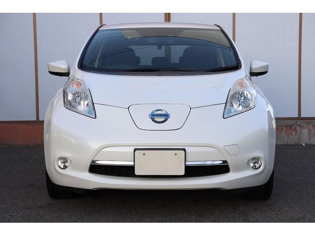 リーフ Ｘ　エアロスタイル（２４ｋｗｈ）　修復歴無し　１０セグ　スマートキー　プッシュスタート　ナビ　フルセグ　Ｂｌｕｅｔｏｏｔｈ　バックカメラ　全席シートヒーター　ステアリングヒーター　クルーズコントロール　オートエアコン　禁煙車（5枚目）