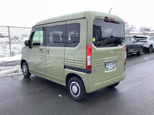 Ｎ－ＶＡＮ＋スタイル ファン・ホンダセンシング　スマートキー　衝突被害軽減システム　オートクルーズコントロール　両側スライドドア　ＬＥＤ　フルフラット　メモリーナビ　バックカメラ（9枚目）