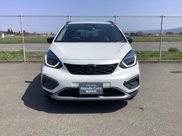 フィット ｅ：ＨＥＶクロスター　４ＷＤ　ＥＴＣ　アルミホイール　スマートキー　オートクルーズコントロール　ＬＥＤ　クリアランスソナー　メモリーナビ　バックカメラ　フルセグ（2枚目）