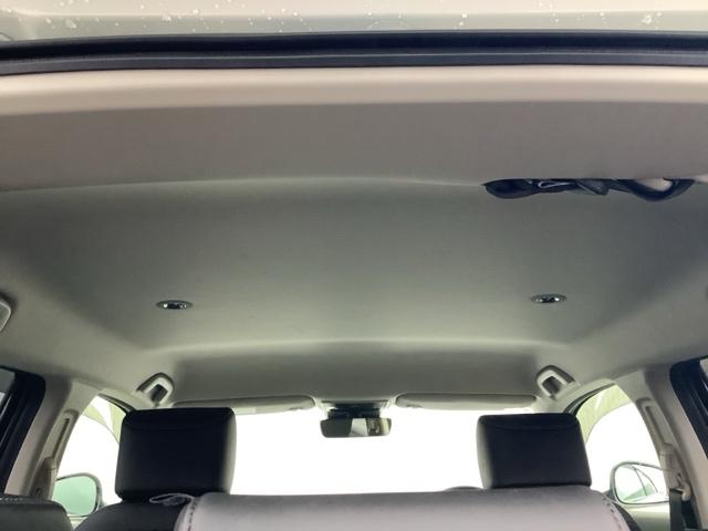 ヴェゼル ｅ：ＨＥＶ　Ｚ　ｅ：ＨＥＶＺ　４ＷＤ　ＥＴＣ　アルミホイール　スマートキー　ＬＥＤ　クリアランスソナー　シートヒーター　メモリーナビ　バックカメラ　フルセグ（12枚目）