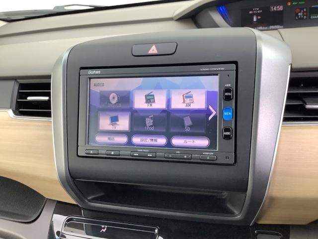 フリードハイブリッド ハイブリッド・Ｇホンダセンシング　４ＷＤ　ＥＴＣ　スマートキー　両側電動スライドドア　ＬＥＤ　３列シート　シートヒーター　メモリーナビ　バックカメラ　フルセグ（10枚目）