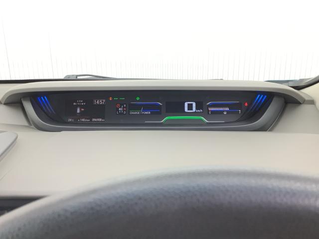 フリードハイブリッド ハイブリッド・Ｇホンダセンシング　４ＷＤ　ＥＴＣ　スマートキー　両側電動スライドドア　ＬＥＤ　３列シート　シートヒーター　メモリーナビ　バックカメラ　フルセグ（16枚目）