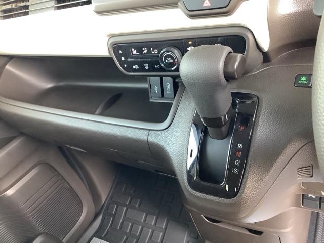 Ｎ－ＢＯＸ Ｌ　４ＷＤ　スマートキー　衝突被害軽減システム　片側電動スライドドア　ＬＥＤ　ベンチシート　シートヒーター　メモリーナビ　バックカメラ　フルセグ（11枚目）