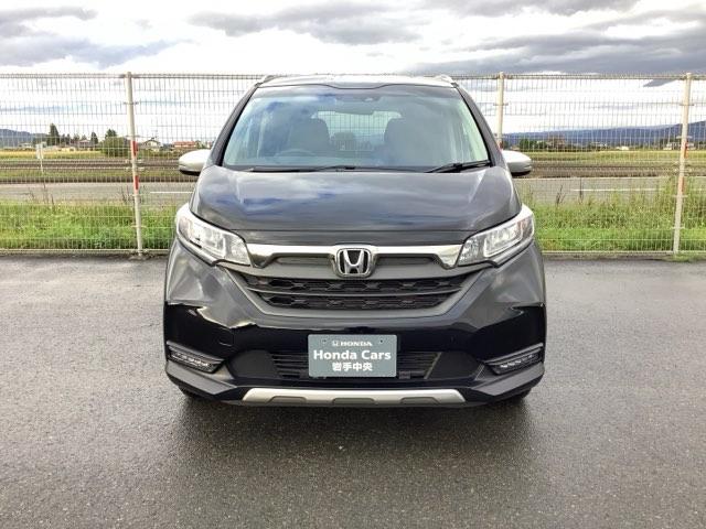 フリードハイブリッド ハイブリッド・クロスター　４ＷＤ　ＥＴＣ　アルミホイール　スマートキー　両側電動スライドドア　ＬＥＤ　メモリーナビ　バックカメラ　フルセグ　ドライブレコーダー（2枚目）