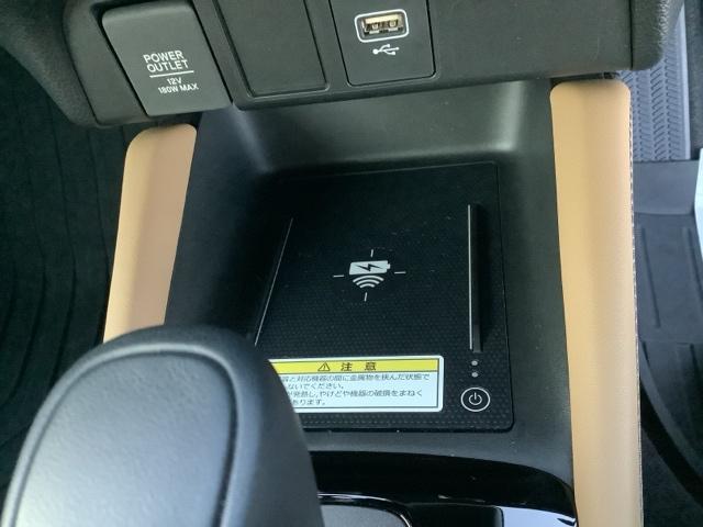 フィット ｅ：ＨＥＶリュクス　４ＷＤ　ＥＴＣ　スマートキー　ＬＥＤ　クリアランスソナー　革シート　シートヒーター　メモリーナビ　バックカメラ　フルセグ　ドライブレコーダー（26枚目）