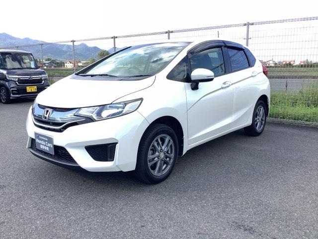 フィット １３Ｇ・Ｆパッケージ　４ＷＤ　横滑り防止装置　ＥＴＣ　アルミホイール　スマートキー　アイドリングストップ　メモリーナビ　バックカメラ　フルセグ（7枚目）