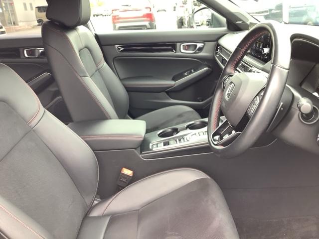 シビック ｅ：ＨＥＶ　ＥＴＣ　アルミホイール　スマートキー　オートクルーズコントロール　ＬＥＤ　シートヒーター　メモリーナビ　フルセグ　バックカメラ（13枚目）