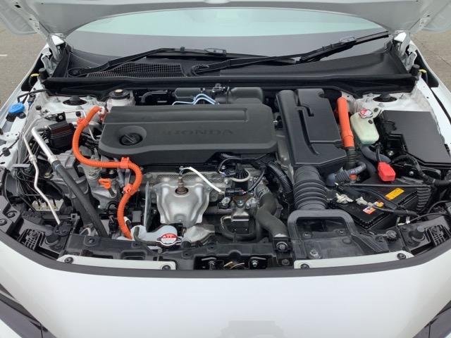 シビック ｅ：ＨＥＶ　ＥＴＣ　アルミホイール　スマートキー　オートクルーズコントロール　ＬＥＤ　シートヒーター　メモリーナビ　フルセグ　バックカメラ（17枚目）