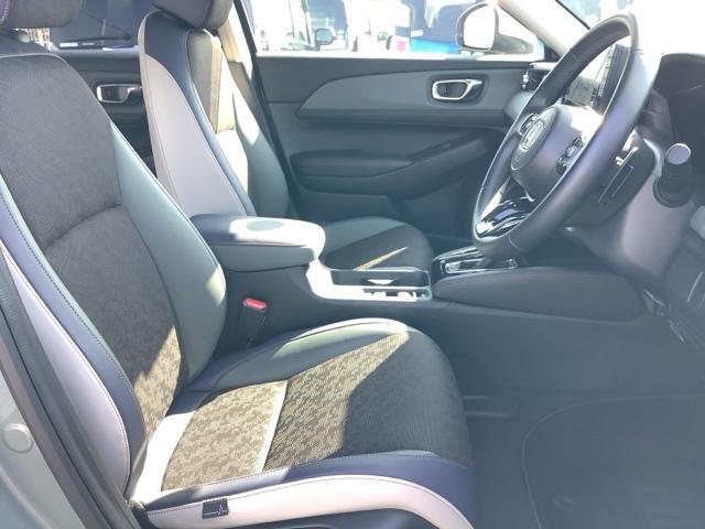 ヴェゼル e:HEV X・HuNTパッケージ e:HEVX・HuNTパッケージ 4WD ETC スマートキー LED クリアランスソナー シートヒーター メモリーナビ バックカメラ フルセグ ドライブレコーダー(13枚目)