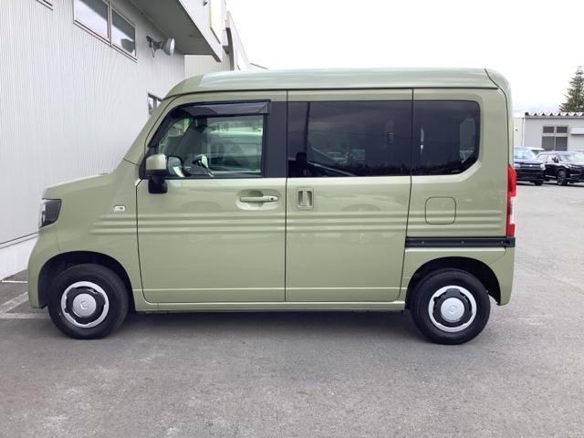 Ｎ－ＶＡＮ＋スタイル ファン・ターボホンダセンシング　４ＷＤ　ＥＴＣ　ＨｏｎｄａＳＥＮＳＩＮＧ　スマートキー　両側スライドドア　ＬＥＤ　ターボ　メモリーナビ　フルセグ　バックカメラ（5枚目）