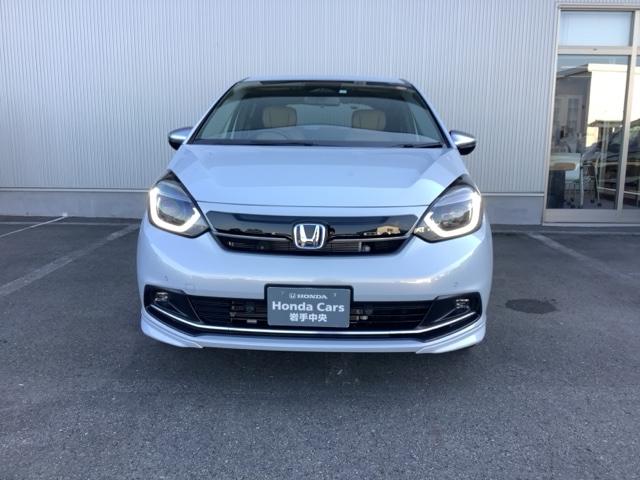フィット ｅ：ＨＥＶリュクス　ＥＴＣ　ＨｏｎｄａＳＥＮＳＩＮＧ　レザーシート　シートヒーター　社外ナビ（2枚目）