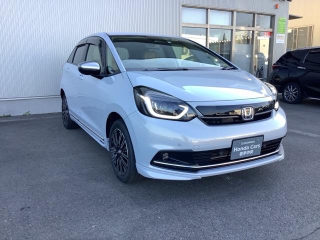 フィット ｅ：ＨＥＶリュクス　ＥＴＣ　ＨｏｎｄａＳＥＮＳＩＮＧ　レザーシート　シートヒーター　社外ナビ（6枚目）