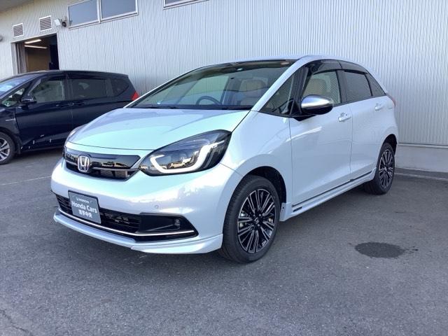 フィット ｅ：ＨＥＶリュクス　ＥＴＣ　ＨｏｎｄａＳＥＮＳＩＮＧ　レザーシート　シートヒーター　社外ナビ（7枚目）