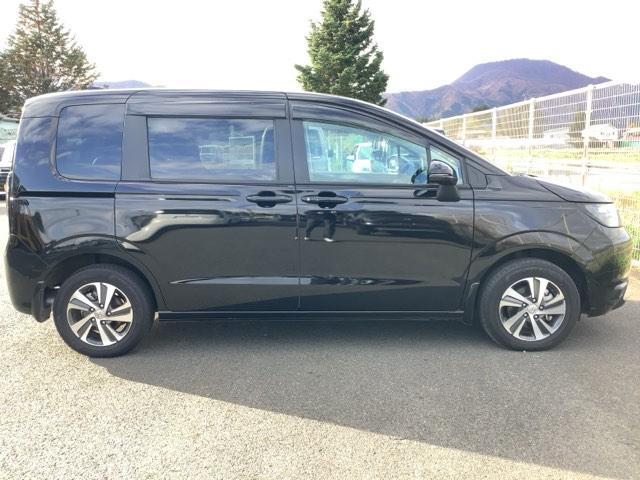 フリード e:HEVエアーEX ETC HondaSENSING シートヒーター 全周カメラ11.4インチナビ HondaCONNECT対応(4枚目)