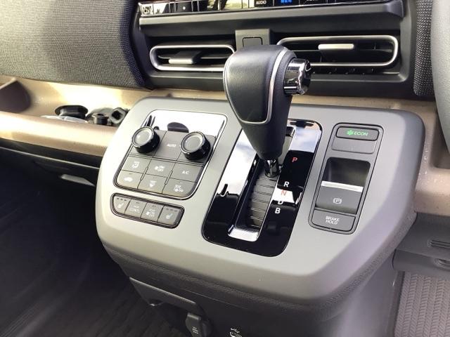 フリード e:HEVエアーEX ETC HondaSENSING シートヒーター 全周カメラ11.4インチナビ HondaCONNECT対応(11枚目)