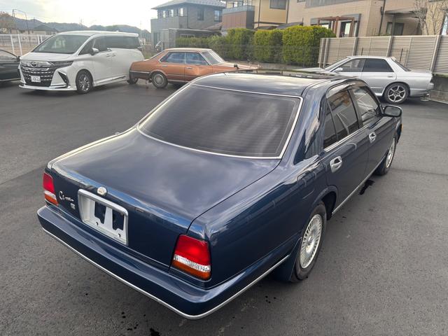 シーマ タイプＩＩリミテッド　実走行１３０００キロ　アクティブ無し　純正バネサス　マルチレスモデル（17枚目）