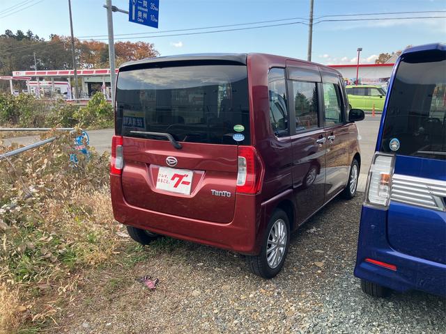 タント Ｘ　ブラックインテリアパッケージ　４ＷＤ　後期　アルミホイール　パワースライドドア　アイドリングストップ　スマートキー　シートヒーター（4枚目）