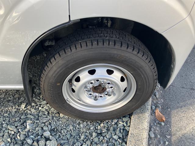 ミニキャブバン Ｍ　４ＷＤ　２ｎｄ発進付　オートマ　両側スライドドア　ＣＤ　エアコン　パワステ（5枚目）