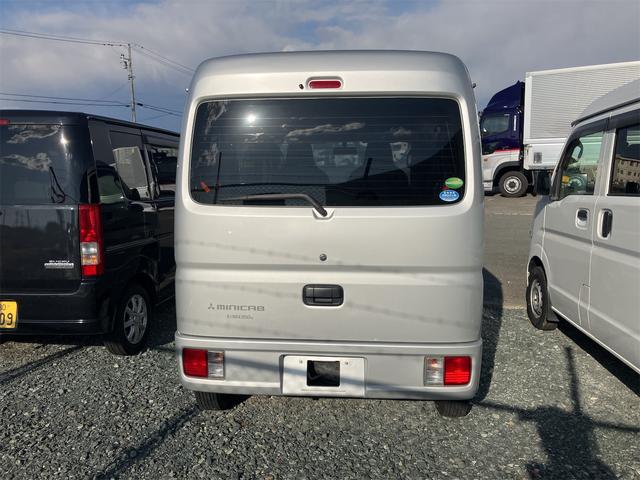 ミニキャブバン Ｍ　４ＷＤ　２ｎｄ発進付　オートマ　両側スライドドア　ＣＤ　エアコン　パワステ（7枚目）
