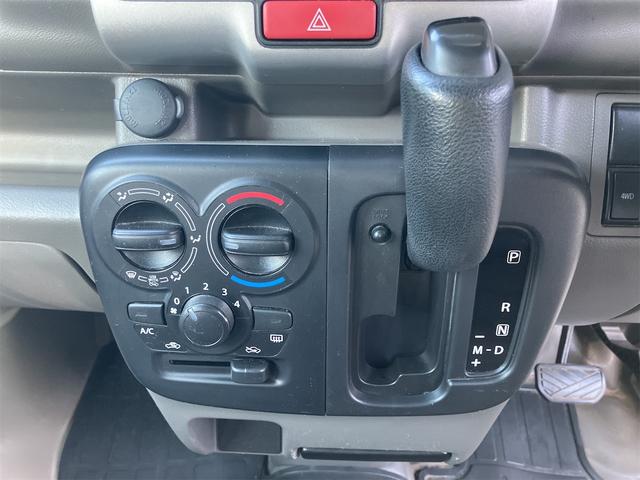 ミニキャブバン Ｍ　４ＷＤ　２ｎｄ発進付　オートマ　両側スライドドア　ＣＤ　エアコン　パワステ（15枚目）