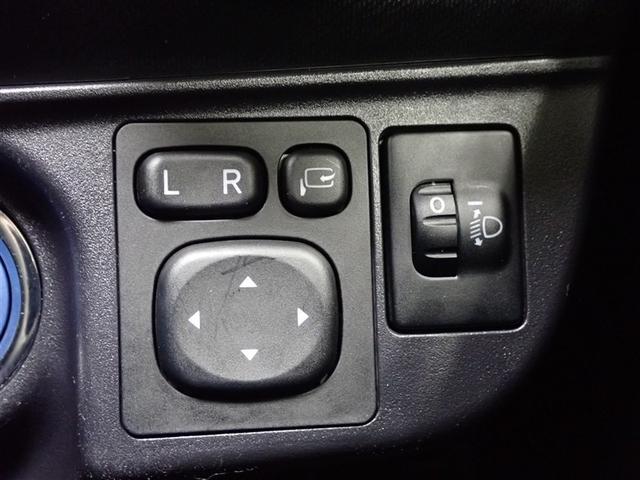 アクア Ｓスタイルブラック　フルセグ　メモリーナビ　ＤＶＤ再生　ミュージックプレイヤー接続可　バックカメラ　衝突被害軽減システム　ＥＴＣ　ワンオーナー　記録簿（16枚目）