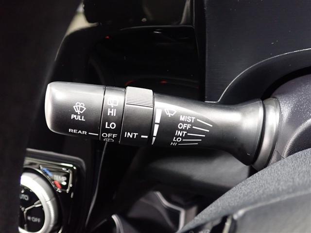 アクア Ｓスタイルブラック　ワンセグ　メモリーナビ　バックカメラ　衝突被害軽減システム　ＥＴＣ　ＬＥＤヘッドランプ　記録簿（12枚目）