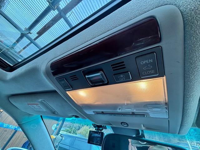 ＬＳ ＬＳ６００ｈＬ　４ＷＤロングボディー　ナビＴＶバックカメラ　マークレビンソン　黒皮シート　サンルーフ　パワートランク　ステアリングヒーター　クルーズコントロール　ドライブレコーダー（19枚目）
