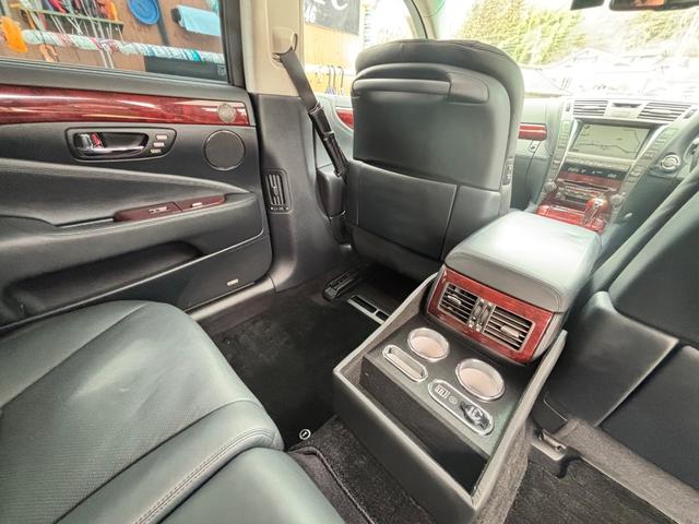 ＬＳ ＬＳ６００ｈＬ　４ＷＤロングボディー　ナビＴＶバックカメラ　マークレビンソン　黒皮シート　サンルーフ　パワートランク　ステアリングヒーター　クルーズコントロール　ドライブレコーダー（34枚目）
