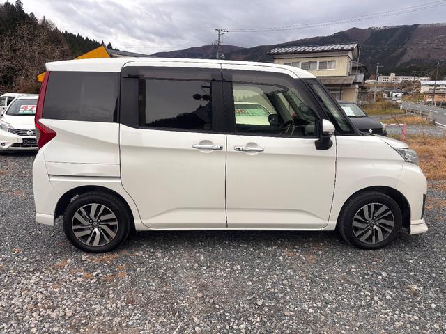 ルーミー カスタムG S 4WD トヨタセーフティーセンス 両側パワースライドドア ナビ テレビ バックカメラ ビルトインETC LEDヘッドライト プッシュスタート スマートキー×2(4枚目)