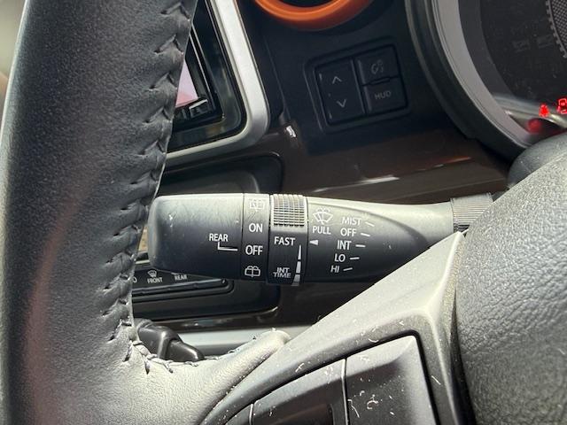 スペーシアギア ＨＹＢＲＩＤ　ＸＺ　２型　４ＷＤ　衝突被害軽減Ｓ　全方位ナビ　４ＷＤ　衝突被害軽減システム　アイドリングストップ　横滑り防止機能　衝突安全ボディ　バックカメラ　オートライト　スライドドア　プッシュスタート　プッシュスタート　シートヒーター　オートエアコン（28枚目）