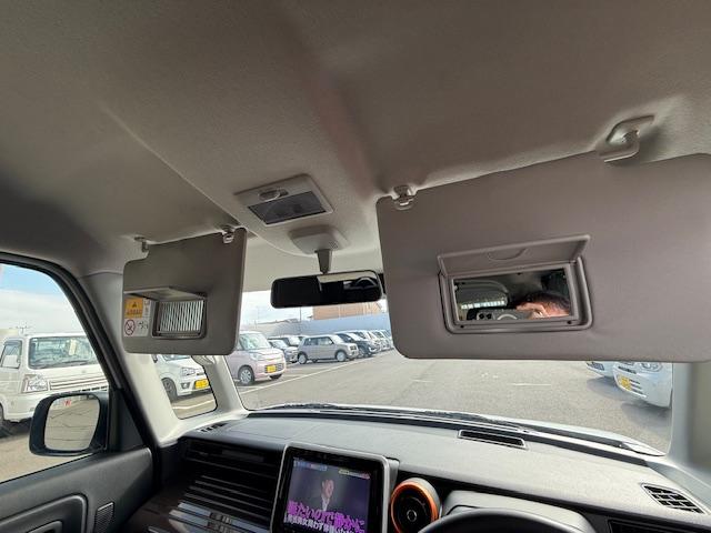 スペーシアギア ＨＹＢＲＩＤ　ＸＺ　２型　４ＷＤ　衝突被害軽減Ｓ　全方位ナビ　４ＷＤ　衝突被害軽減システム　アイドリングストップ　横滑り防止機能　衝突安全ボディ　バックカメラ　オートライト　スライドドア　プッシュスタート　プッシュスタート　シートヒーター　オートエアコン（35枚目）