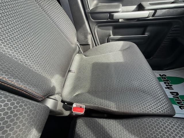 スペーシアギア ＨＹＢＲＩＤ　ＸＺ　２型　４ＷＤ　衝突被害軽減Ｓ　全方位ナビ　４ＷＤ　衝突被害軽減システム　アイドリングストップ　横滑り防止機能　衝突安全ボディ　バックカメラ　オートライト　スライドドア　プッシュスタート　プッシュスタート　シートヒーター　オートエアコン（49枚目）