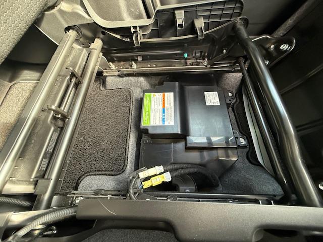 スペーシアギア ＨＹＢＲＩＤ　ＸＺ　２型　４ＷＤ　衝突被害軽減Ｓ　全方位ナビ　４ＷＤ　衝突被害軽減システム　アイドリングストップ　横滑り防止機能　衝突安全ボディ　バックカメラ　オートライト　スライドドア　プッシュスタート　プッシュスタート　シートヒーター　オートエアコン（51枚目）