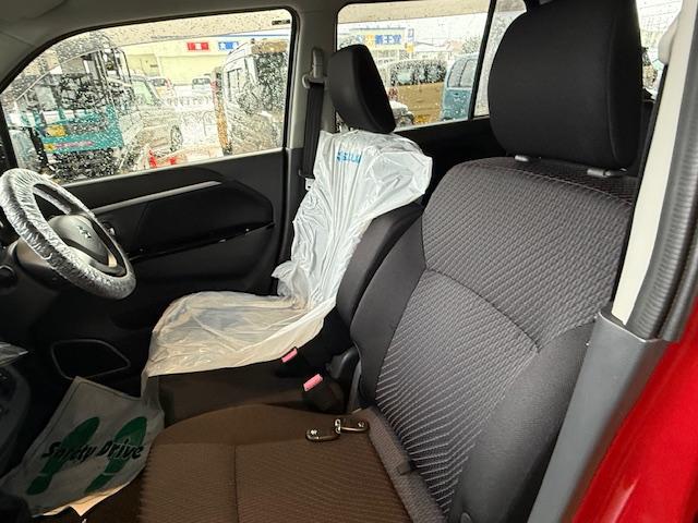 ワゴンＲ ２０周年記念車　ＭＨ３４型　２型　４ＷＤ　４ＷＤ　衝突被害軽減システム　アイドリングストップ　横滑り防止機能　衝突安全ボディ　オートライト　Ｂｌｕｅｔｏｏｔｈ　プッシュスタート　シートヒーター（13枚目）