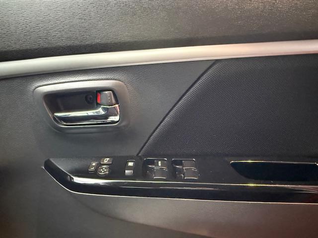 ワゴンＲ ２０周年記念車　ＭＨ３４型　２型　４ＷＤ　４ＷＤ　衝突被害軽減システム　アイドリングストップ　横滑り防止機能　衝突安全ボディ　オートライト　Ｂｌｕｅｔｏｏｔｈ　プッシュスタート　シートヒーター（26枚目）