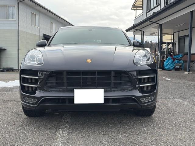 マカン マカン　ターボ　純正ナビ／バックカメラ／電動リア／黒革シート／ヒートシーター／ｓｐｏｒｔｓ　ｐｌｕｓモード／スポーツクロノ／純正ホイール（2枚目）