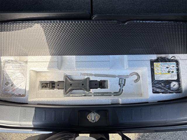 ワゴンR FZ 4WD 衝突被害軽減システム スマートキー アイドリングストップ シートヒーター ベンチシート CVT 盗難防止システム ABS ESC CD ミュージックプレイヤー接続可 アルミホイール(40枚目)