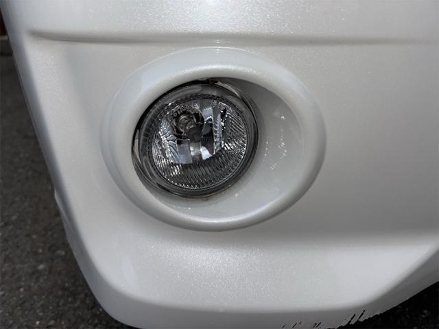 ステラ カスタムＲ　４ＷＤ　ＥＴＣ　バックカメラ　ナビ　ＴＶ　ＨＩＤ　スマートキー　アイドリングストップ　電動格納ミラー　ベンチシート　ＣＶＴ　盗難防止システム　ＡＢＳ　ＣＤ　ＵＳＢ　アルミホイール　衝突安全ボディ（50枚目）