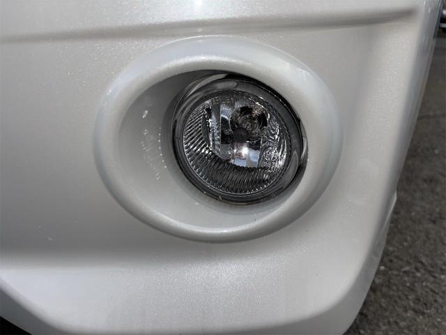 ステラ カスタムＲ　４ＷＤ　ＥＴＣ　バックカメラ　ナビ　ＴＶ　ＨＩＤ　スマートキー　アイドリングストップ　電動格納ミラー　ベンチシート　ＣＶＴ　盗難防止システム　ＡＢＳ　ＣＤ　ＵＳＢ　アルミホイール　衝突安全ボディ（52枚目）