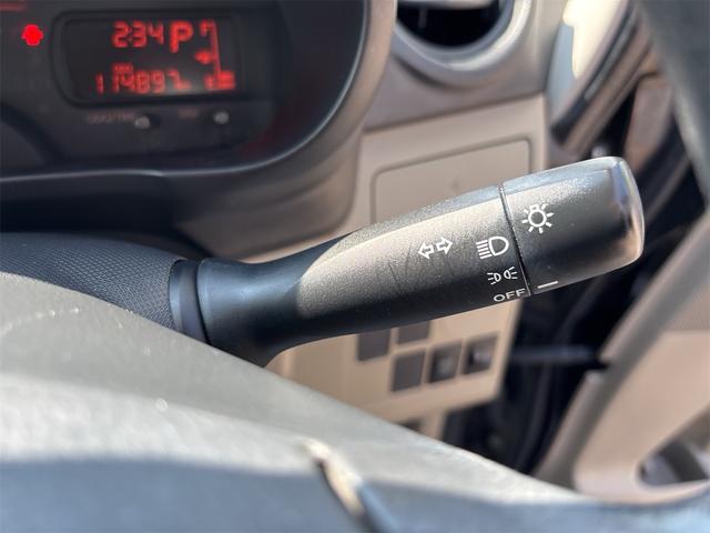 ムーヴ Ｌ　４ＷＤ　ＥＴＣ　ナビ　ＴＶ　アイドリングストップ　ＣＶＴ　盗難防止システム　ＡＢＳ　ＣＤ　ＵＳＢ　アルミホイール　衝突安全ボディ　エアコン　パワーステアリング　パワーウィンドウ　運転席エアバッグ（10枚目）