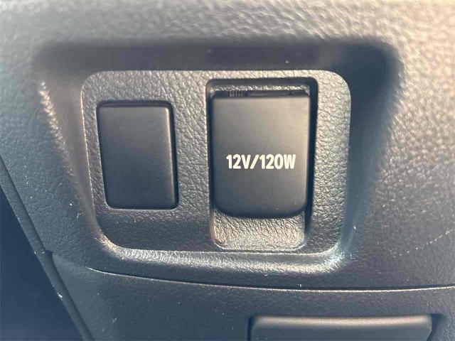 ヴェルファイア ２．４Ｚ　４ＷＤ　ドライブレコーダー　ＥＴＣ　バックカメラ　ナビ　クリアランスソナー　両側電動スライドドア　オートライト　ＨＩＤ　スマートキー　電動格納ミラー　後席モニター　３列シート　オットマン　ＣＶＴ（32枚目）