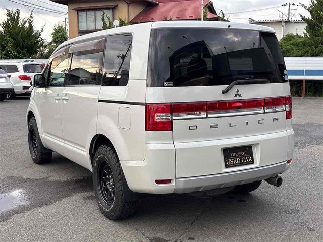 デリカＤ：５ Ｇ　パワーパッケージ　４ＷＤ　オートクルーズコントロール　両側スライドドア　ＨＩＤ　スマートキー　ＣＶＴ　社外ホイール　盗難防止システム　衝突安全ボディ　ＡＢＳ　ＥＳＣ　パワーステアリング　パワーウィンドウ（8枚目）