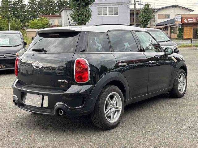 ＭＩＮＩ クーパーＳ　クロスオーバー　ＥＴＣ　ナビ　ＴＶ　アルミホイール　オートライト　ＨＩＤ　キーレスエントリー　ＡＴ　盗難防止システム　ＡＢＳ　ＥＳＣ　ＣＤ　ＤＶＤ再生　エアコン　パワーステアリング　パワーウィンドウ（6枚目）